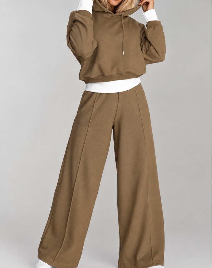 Comfortable Women's Lounge Set with Wide Pants and Hoodie