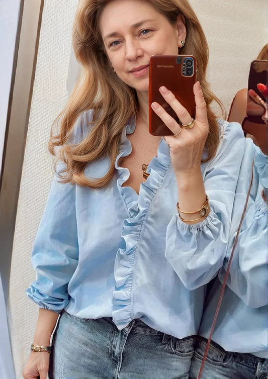 Lichte en chique dames blouse met elegant ruches