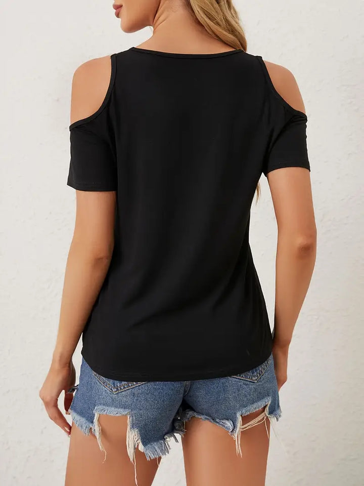 Cisca | Elegant Summer Top with Open Shoulders - Lace Detail