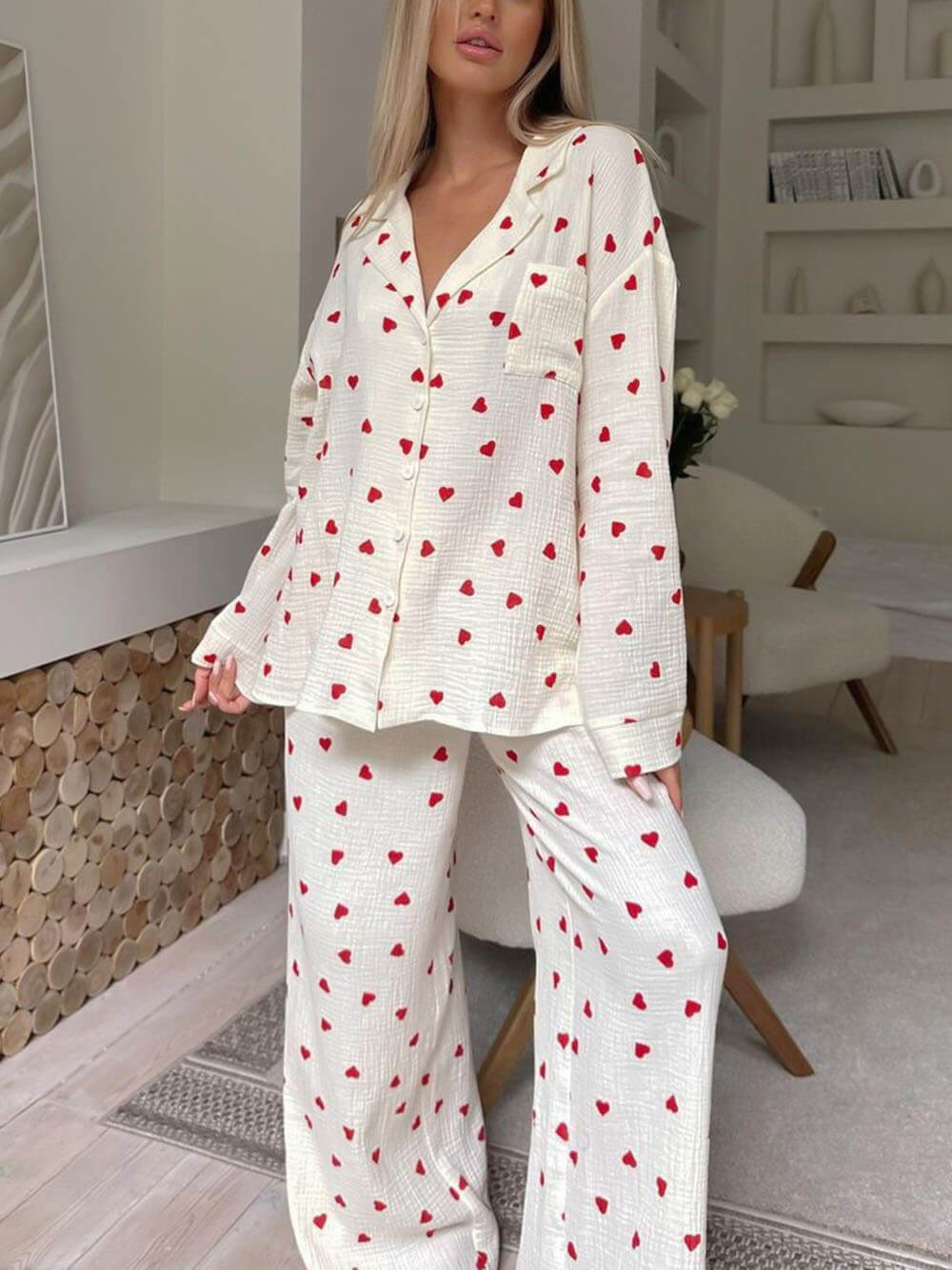Soft and Comfortable Women's Pajama Set with Heart Print