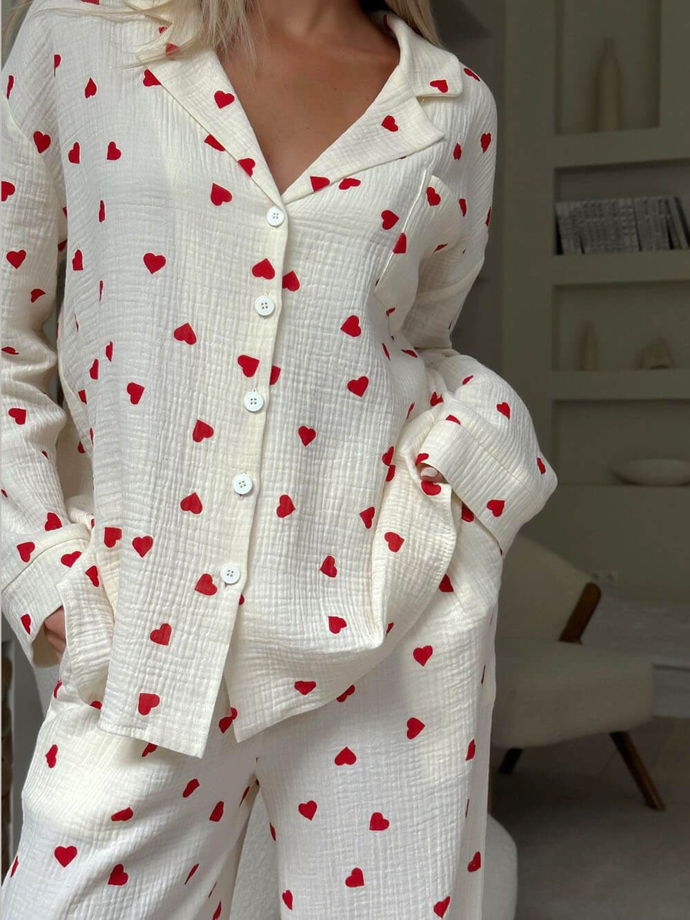 Soft and Comfortable Women's Pajama Set with Heart Print