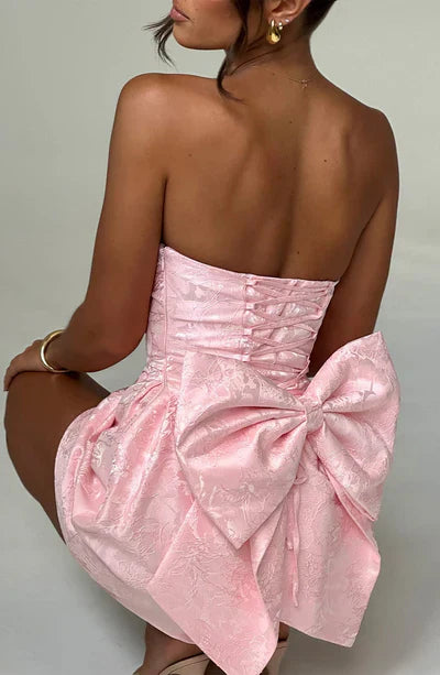 Yanci | Luxe Strapless Mini Jurk met Strikdetail
