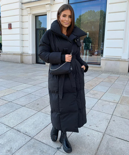 Lange Dames Puffer Winterjas met Ceintuur en Hoge Kraag