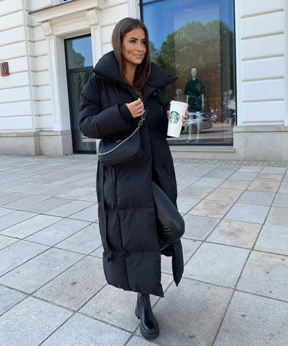 Lange Dames Puffer Winterjas met Ceintuur en Hoge Kraag