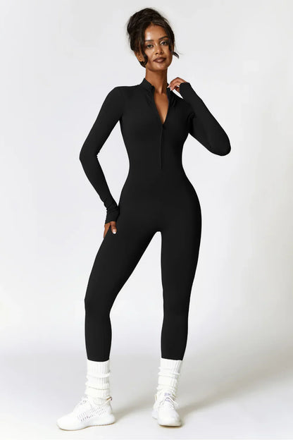 Sportieve Aansluitende Dames Jumpsuit Met Half Zip En Lange Mouwen