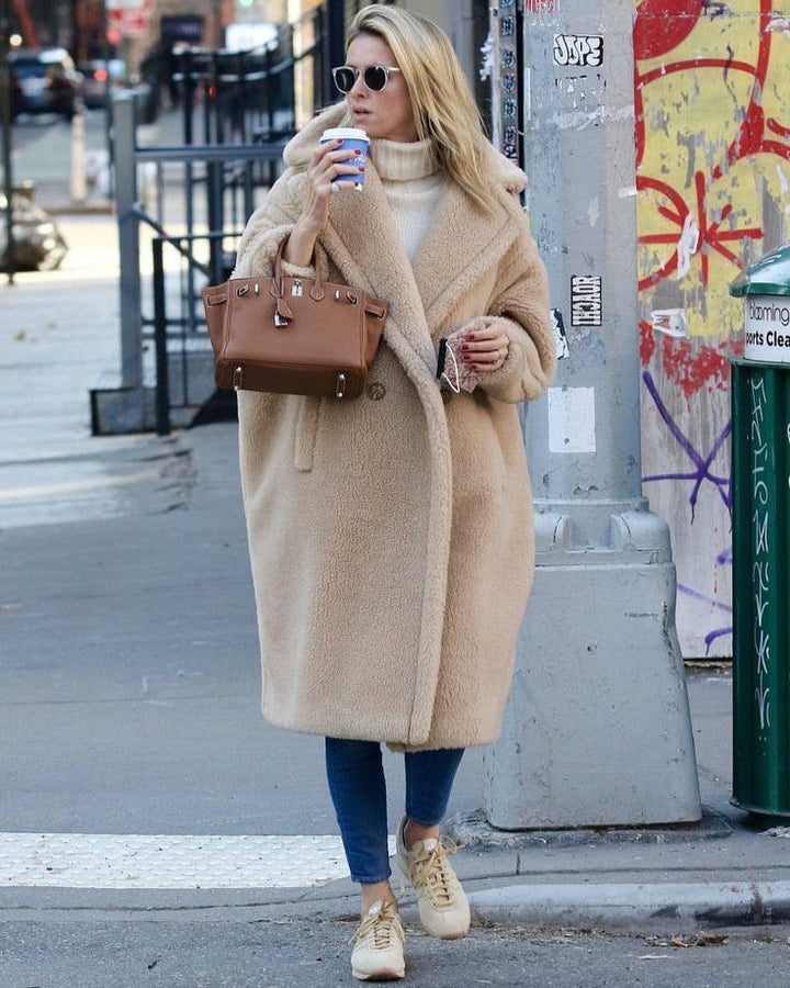 Soft Oversized Women's Winter Coat with Long Teddy Fit