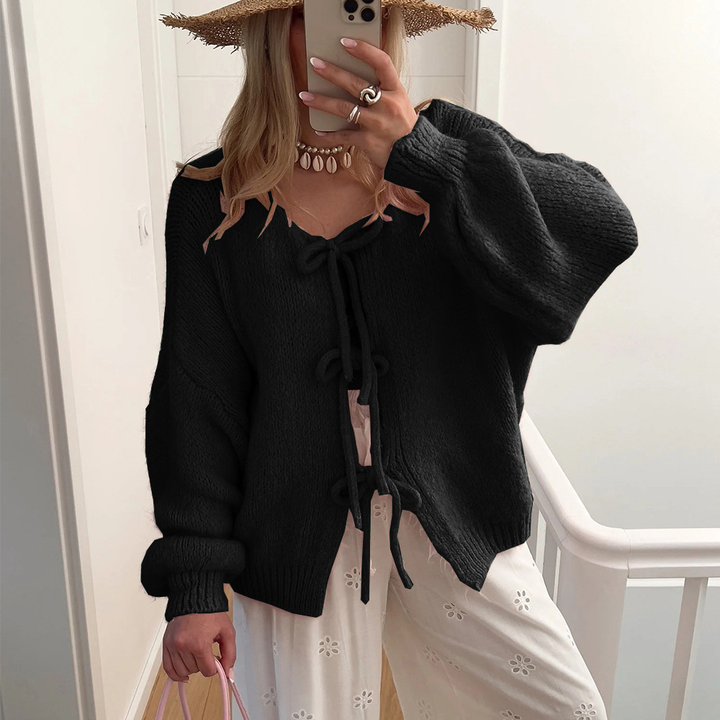 Bamby | Gebreide Top met Speelse Striksluiting