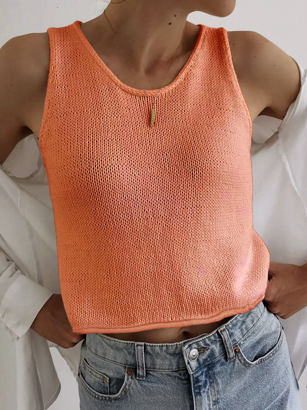 Soft Women's Cropped Tank Top with Knitted Texture