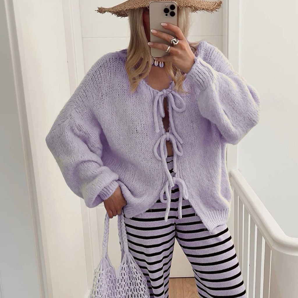 Bamby | Gebreide Top met Speelse Striksluiting