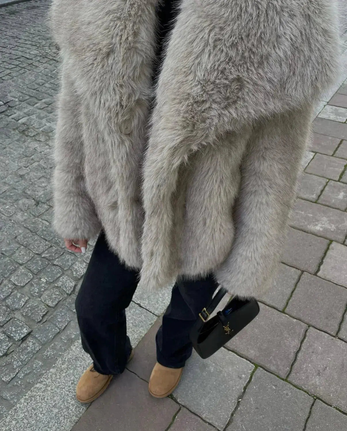 Luxe zachte dames jas met elegant faux fur design