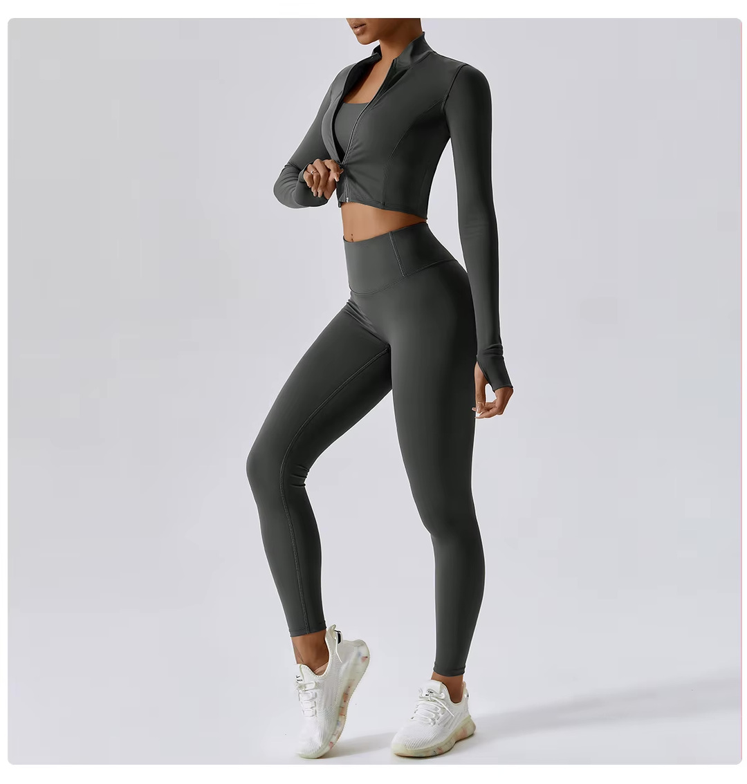 Ensemble de sport femme 3 pièces avec legging taille haute, crop top et veste