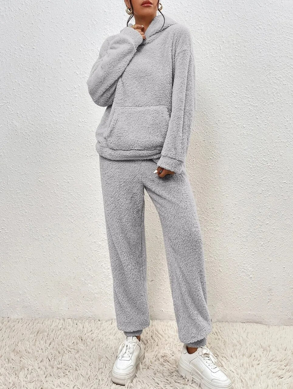 Ensemble loungewear teddy doux pour femme avec sweat à capuche