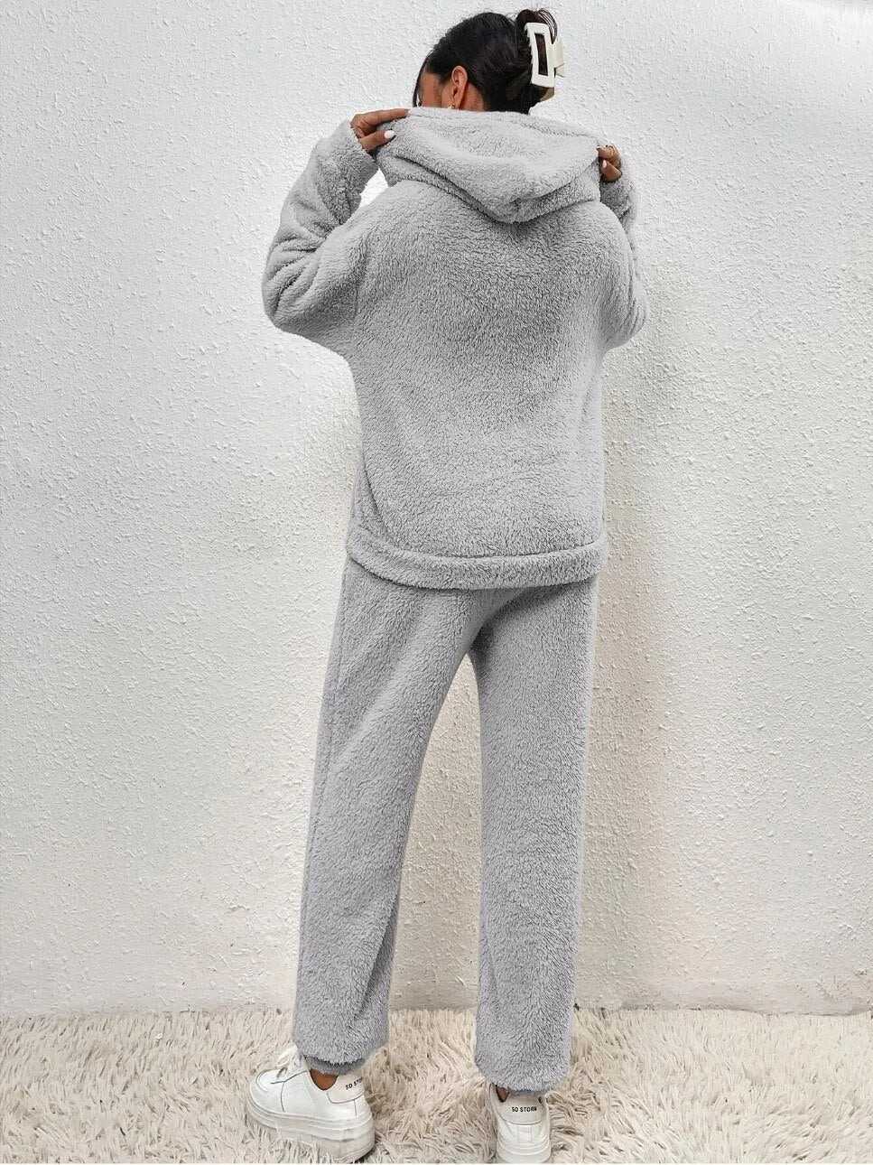 Ensemble loungewear teddy doux pour femme avec sweat à capuche
