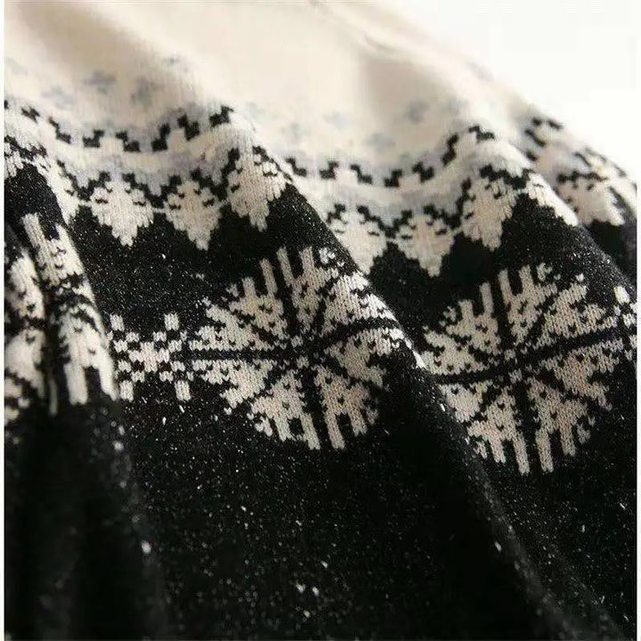Ciepły miękki elegancki damski sweter z wysokim golfem