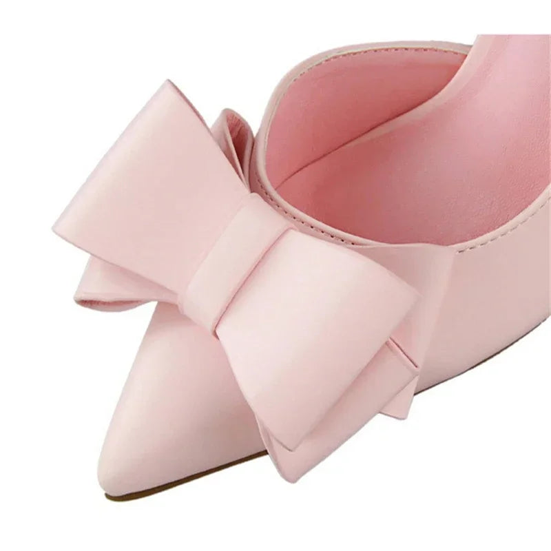 Gilia | Elegante Pumps met Strikdetail
