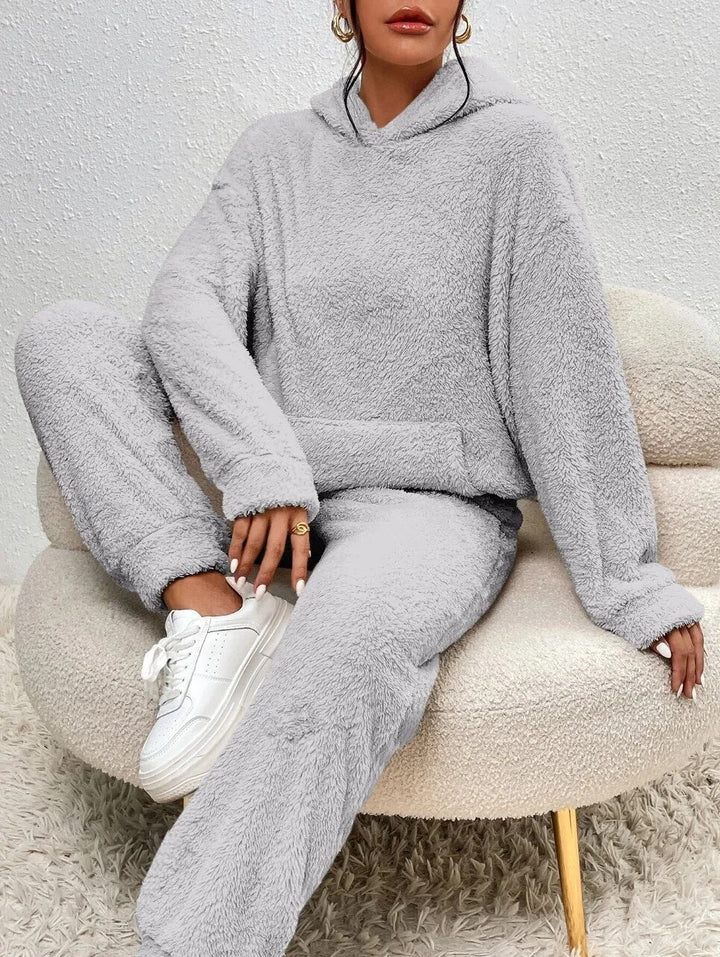 Ensemble loungewear teddy doux pour femme avec sweat à capuche