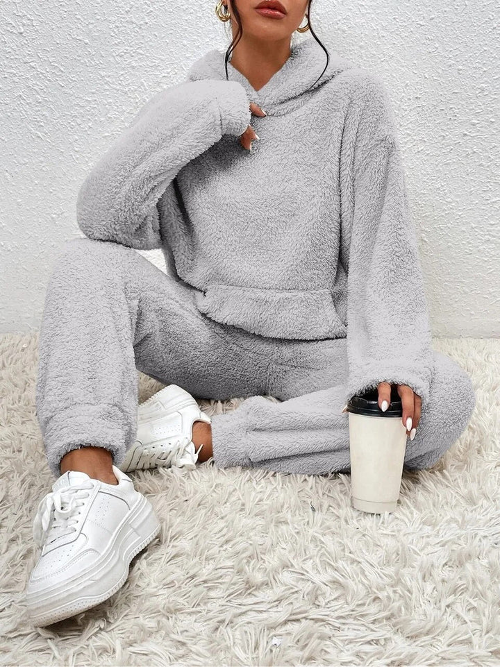 Ensemble loungewear teddy doux pour femme avec sweat à capuche