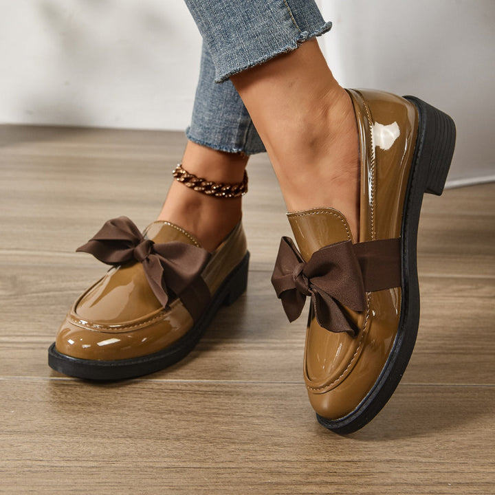 Glanzende Leren Platform Loafers met Strikdetail voor Dames
