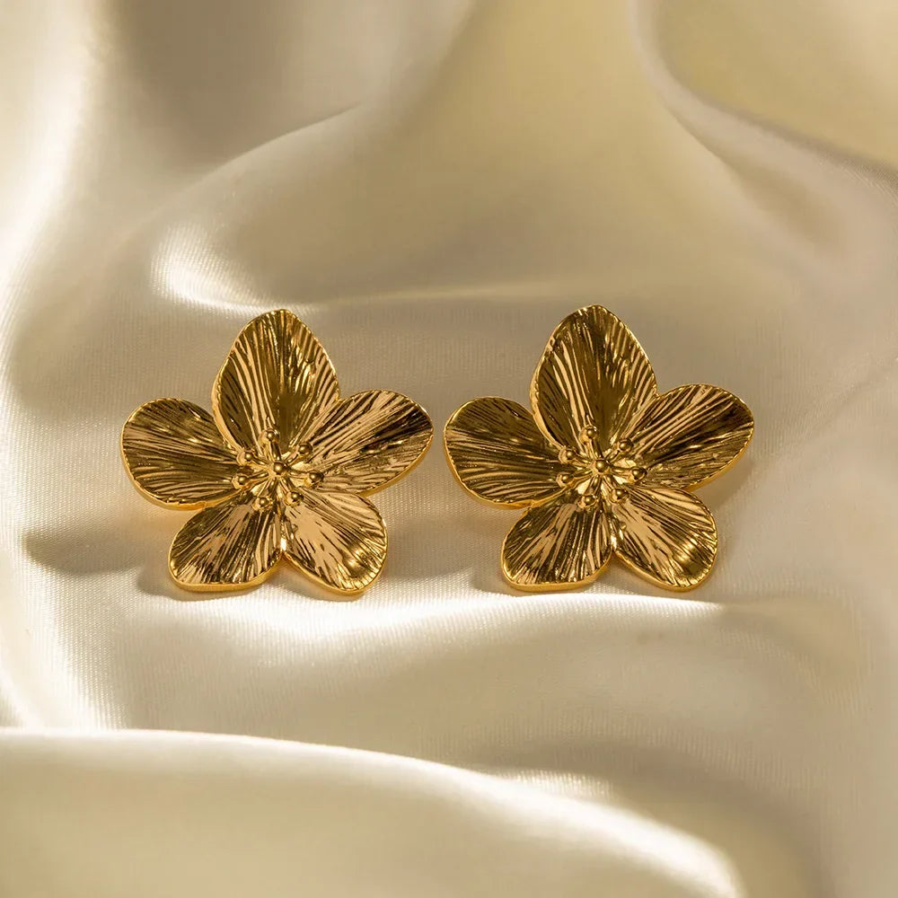 Julia | Vintage Gouden Bloem Oorbellen