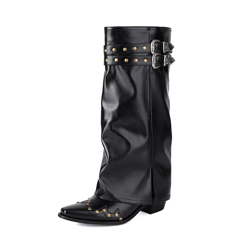 productfoto zwarte western knielaars met studs op de neus – zijaanzicht links