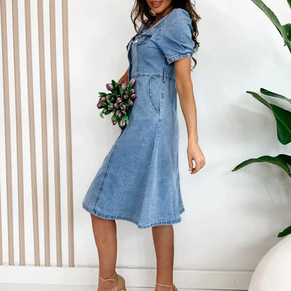 Alicja | Lichtblauwe Denim Jurk - Midi