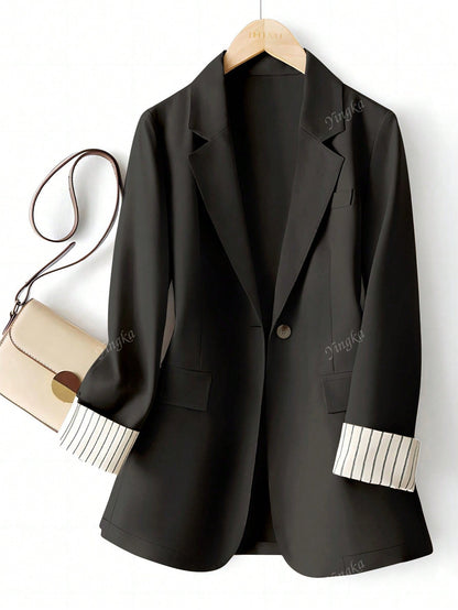 Felice | Minimalistische Blazer met Gestreepte Manchetten