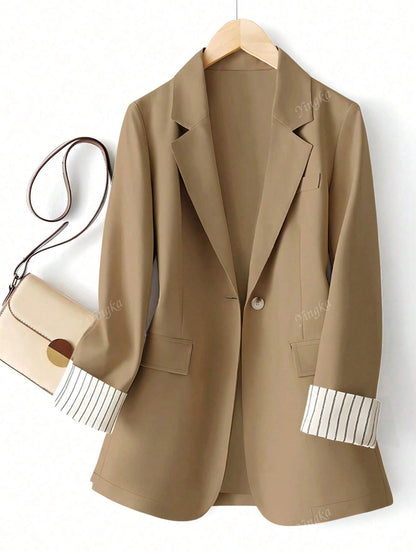 Felice | Minimalistische Blazer met Gestreepte Manchetten