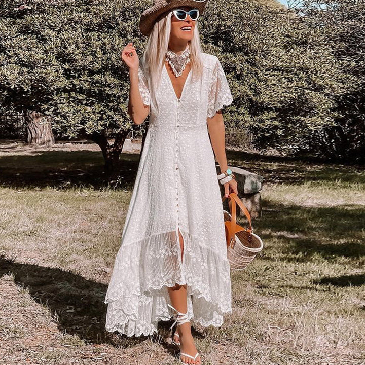 Robe Maxi Bohème d’Été Blanche Élégante pour Femme avec Dentelle et Boutons