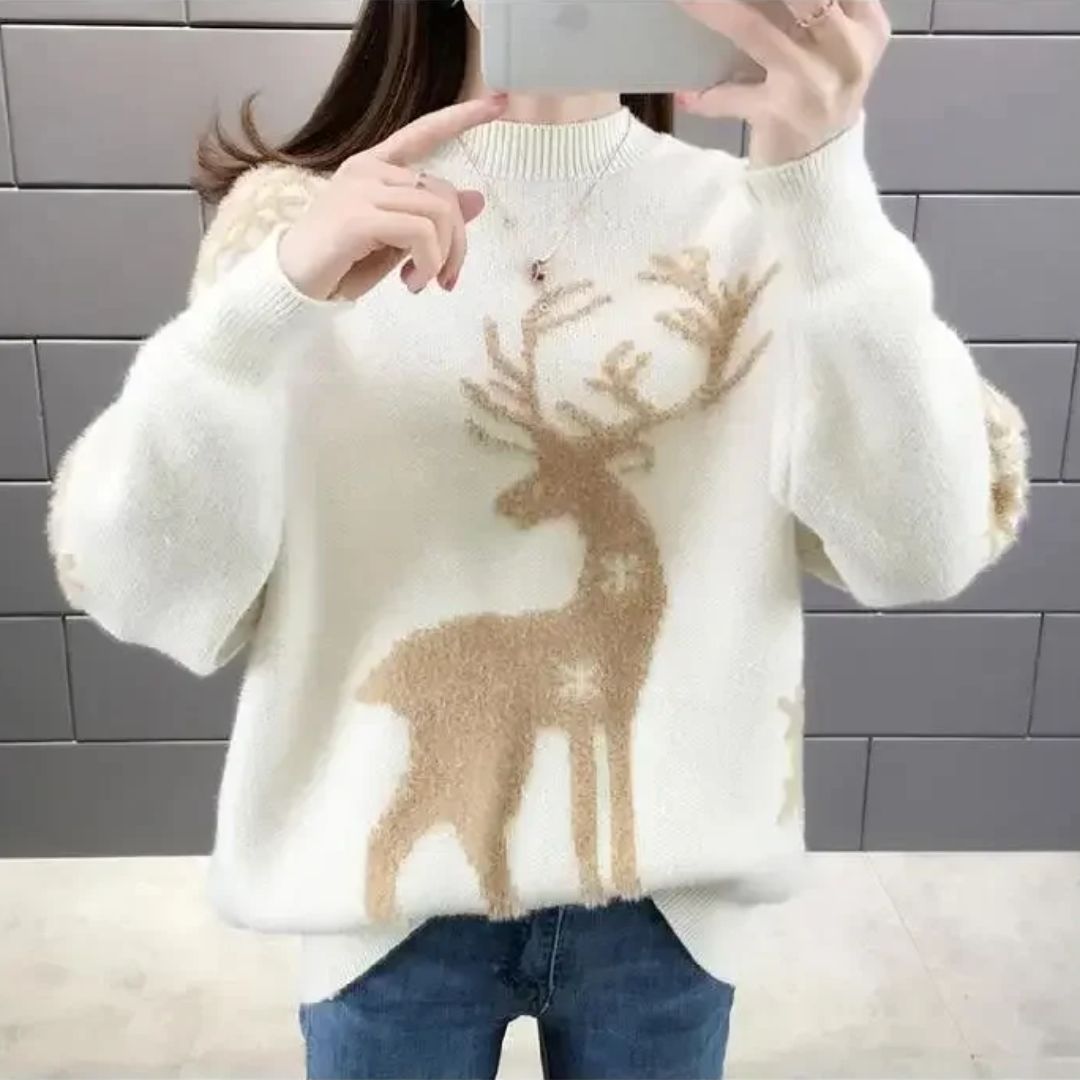 Soft Oversized Women's Christmas Sweater with Reindeer Print
