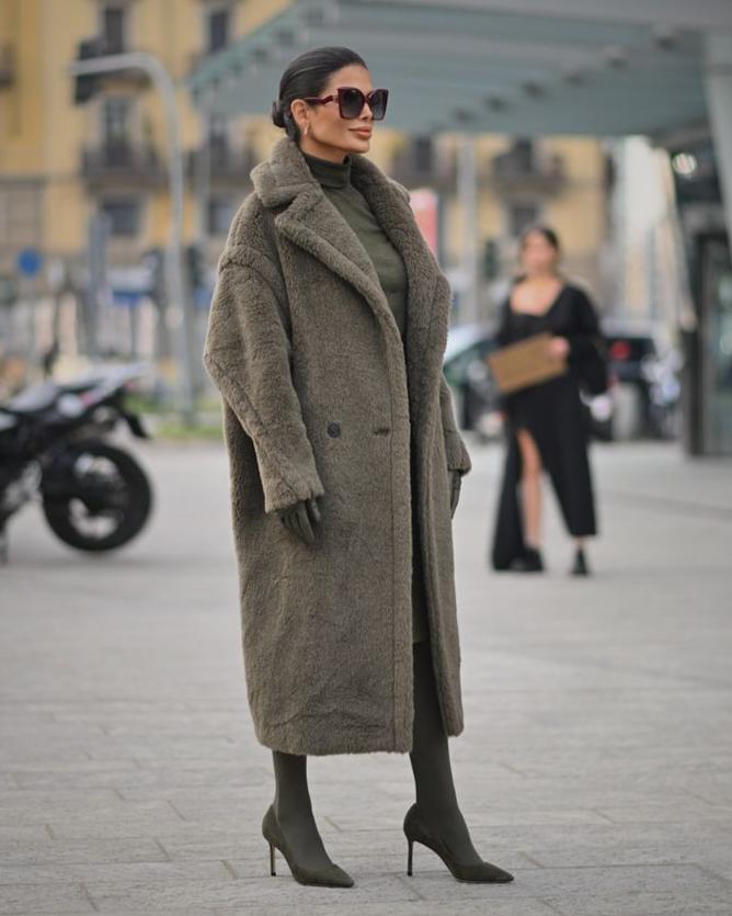 Soft Oversized Women's Winter Coat with Long Teddy Fit