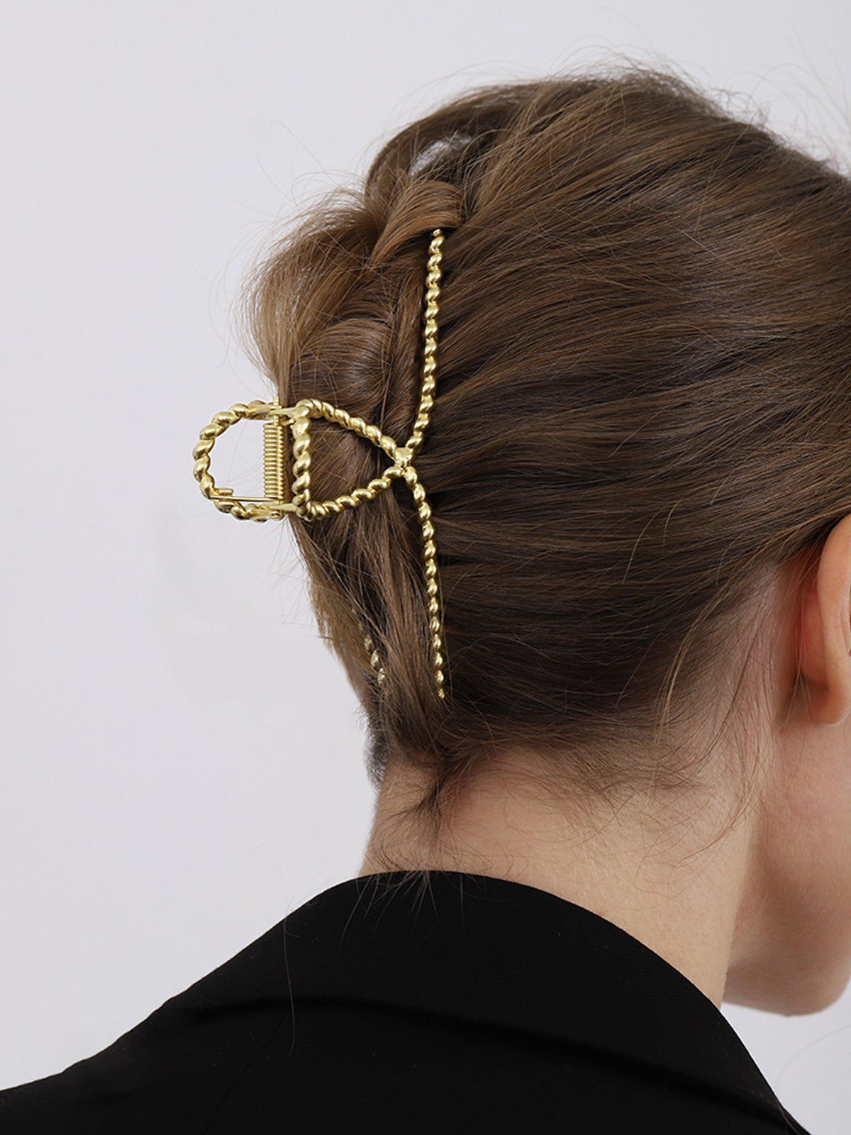 Gouden Elegante Dames Haarclip met Gedraaide Afwerking