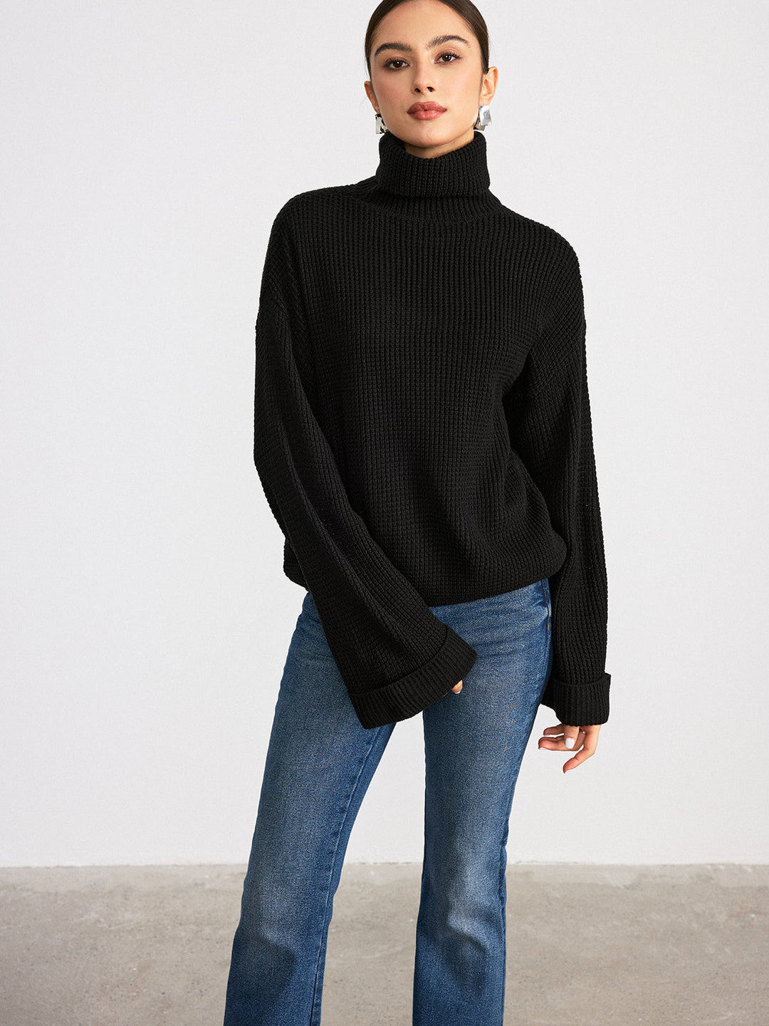 Col Roulé Femme Oversize Noir en Maille Douce avec Manches Longues