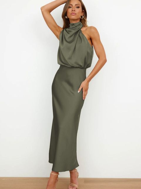 Kathalina | Satijnen Halterjurk met Elegante Halslijn