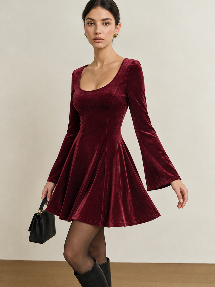 Elegant Red A-line Velvet Women's Mini Dress with Long Sleeves