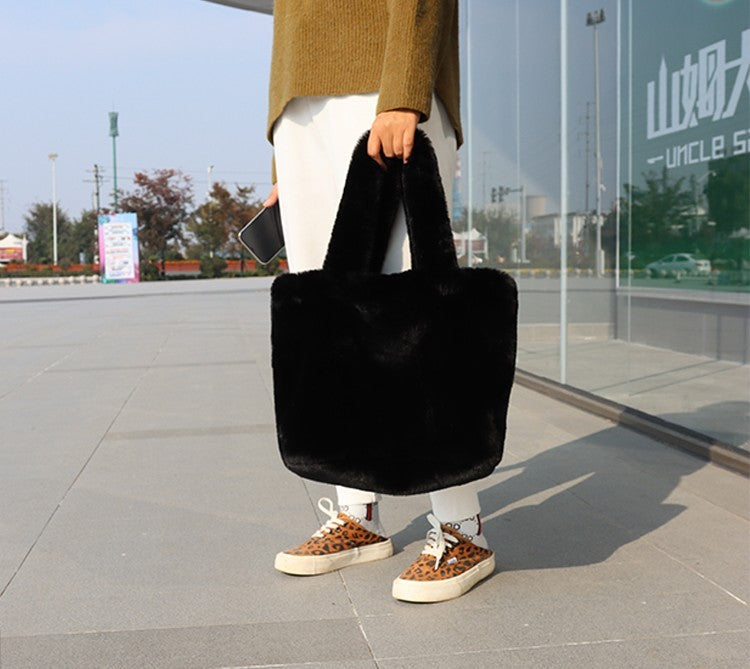 Luxe Dames Shopper Tas met Teddy Look en Ruime Inhoud