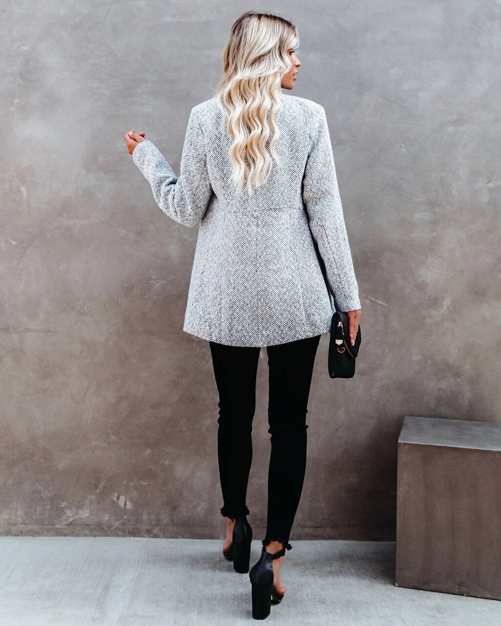 Tarah | Tijdloze Tweed Jas met Moderne Snit