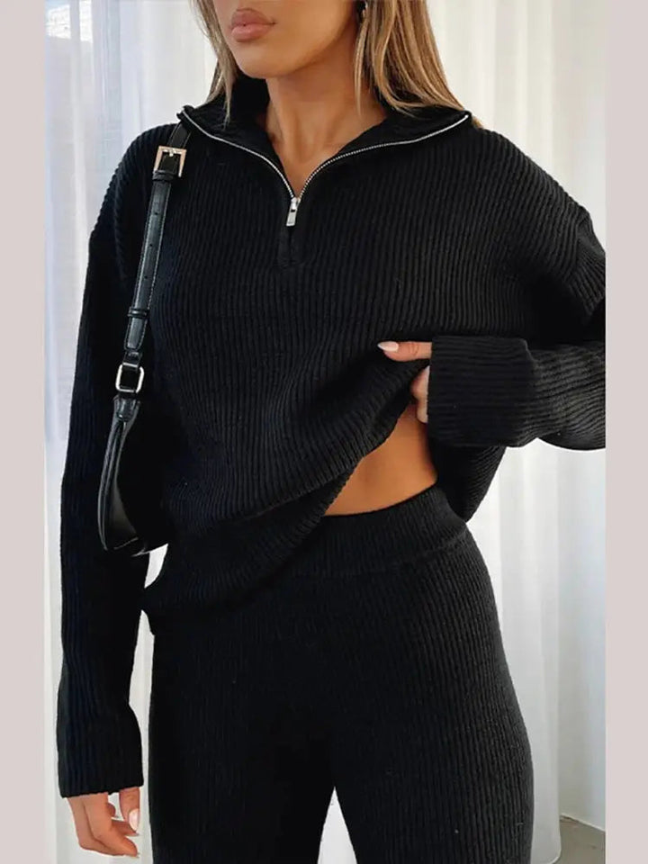 Kim | Knitted Set with Flared Pants and Zip Sweater