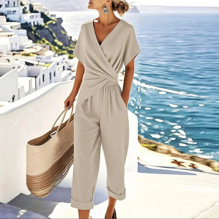 Dames Jumpsuit met Overslag V-hals, Korte Mouw en Omgeslagen Broekspijpen Abrikoos