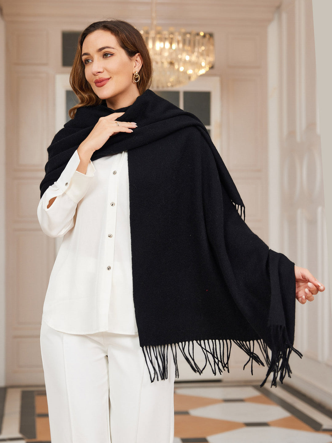 Elegant Soft Women's Wool Scarf with Fringes