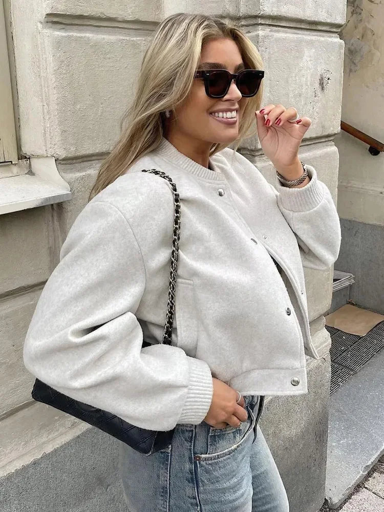 Blouson bomber moderne et élégant pour femme avec boutons-pression