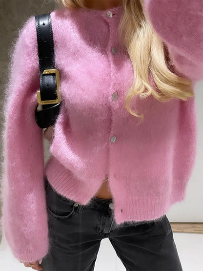 Lisetta | Fluffy Knit Cardigan met Parelknoop Detail