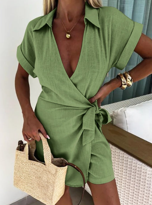 Zomerse Vrouwen Playsuit Met Wikkel Sluiting en Korte Mouwen