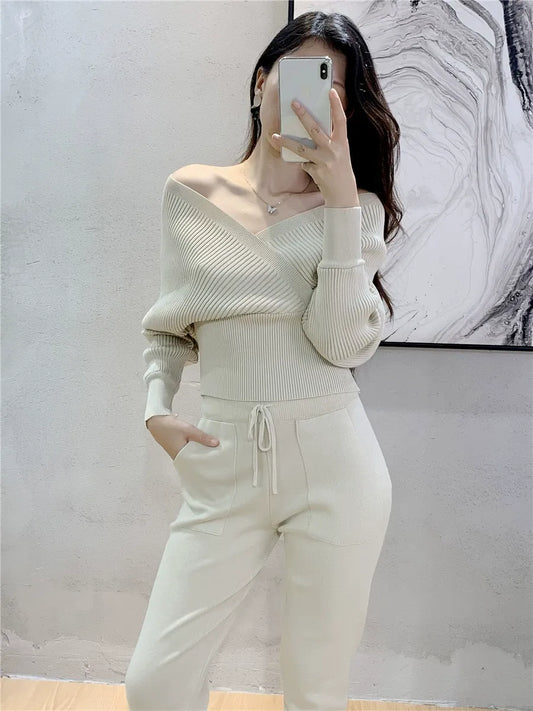 Comfortabele Dames Set met Ribgebreide Wrap Trui en Broek