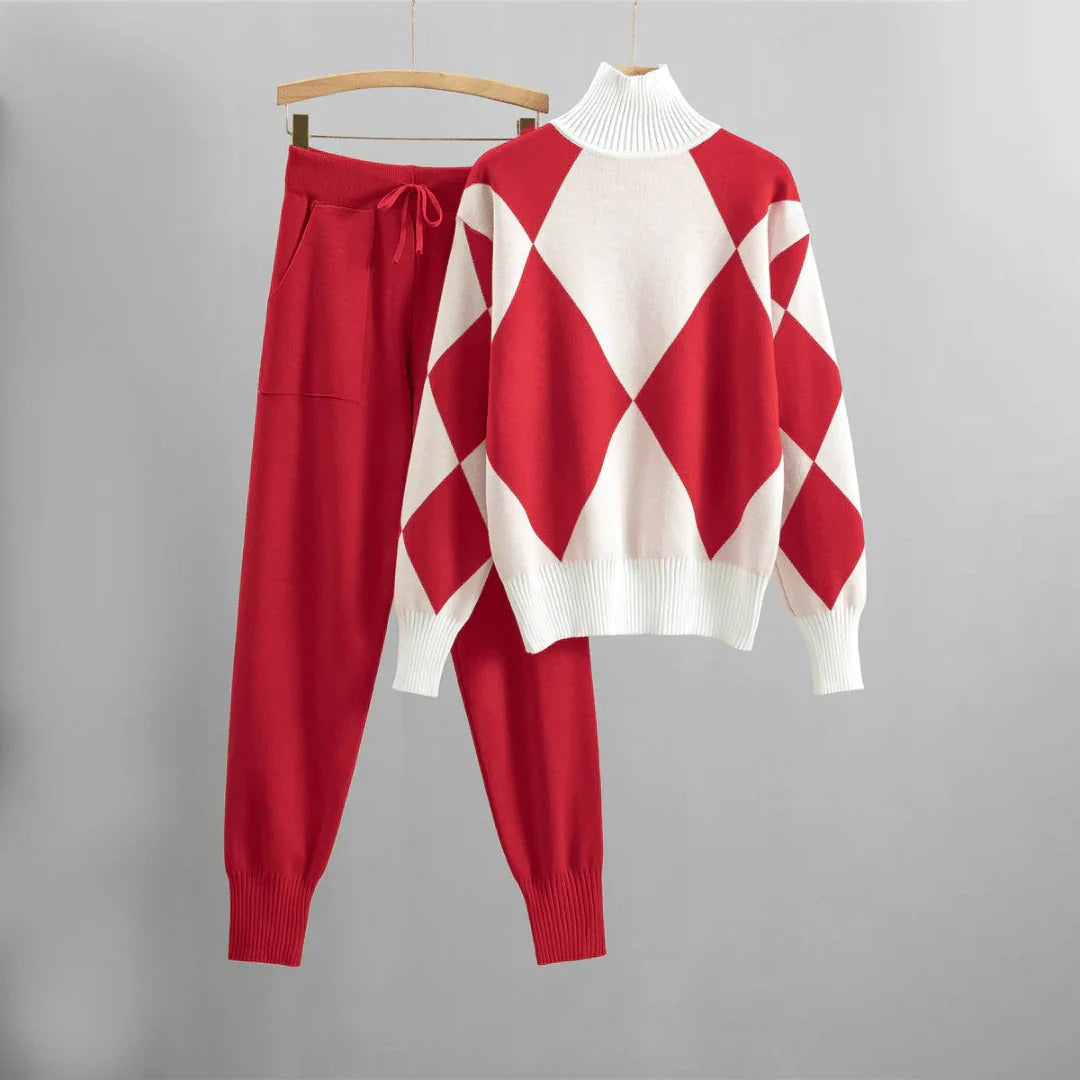 Comfortable Checked Women's Turtleneck Set