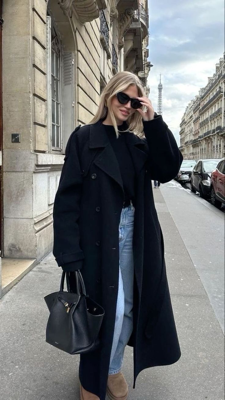 Stijlvolle Maxi Dames Trenchcoat met Knoopsluiting en Ceintuur