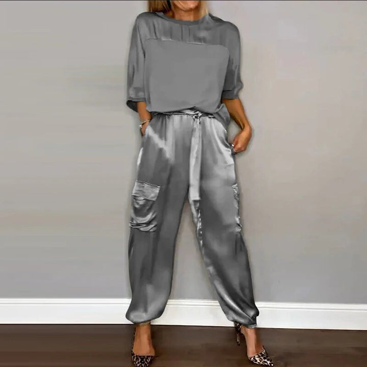 Ensemble femme luxueux 2 pièces en satin avec pantalon cargo et top ample