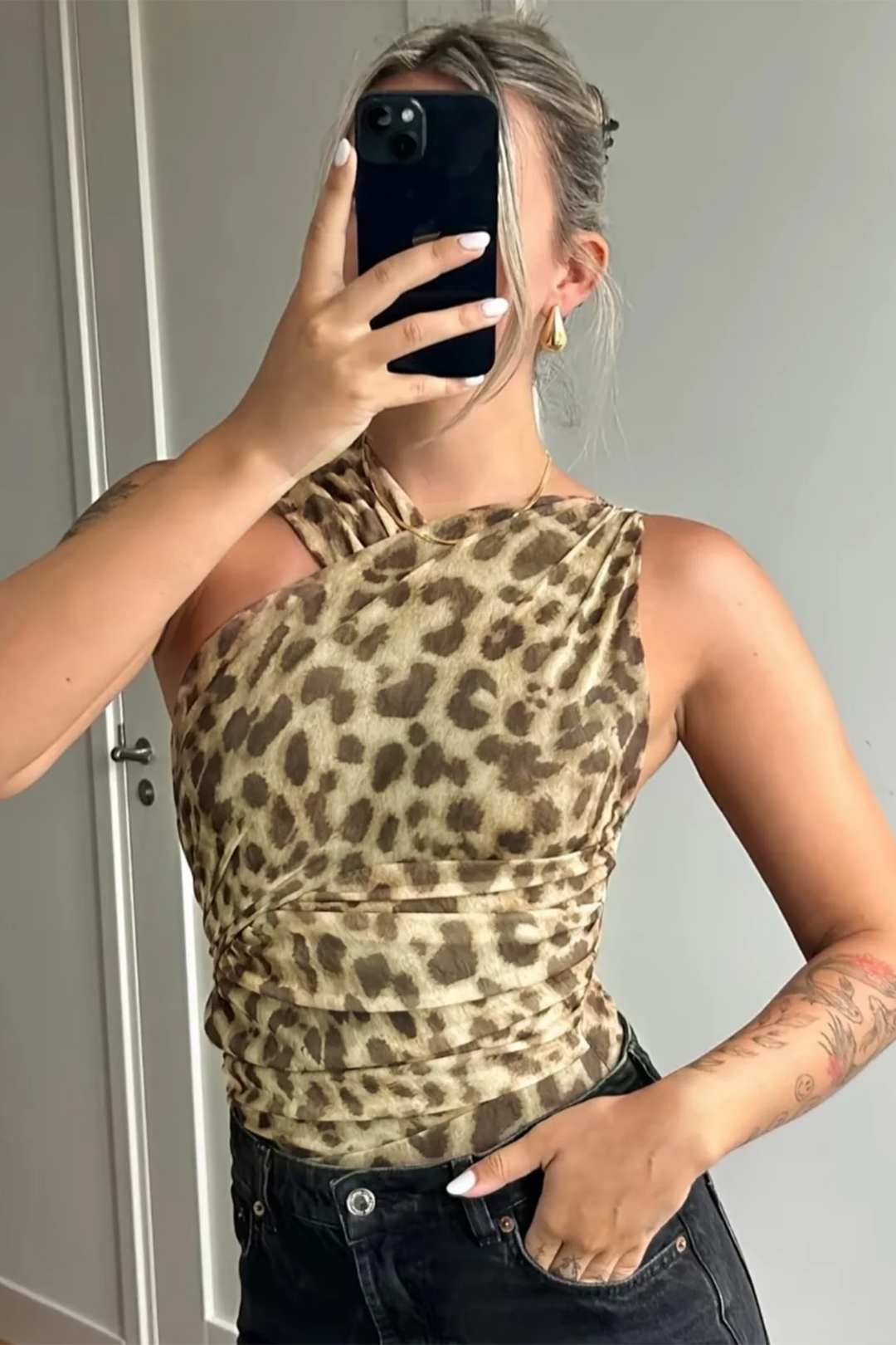Taimia | Asymmetrische Luipaardtop met Ruches