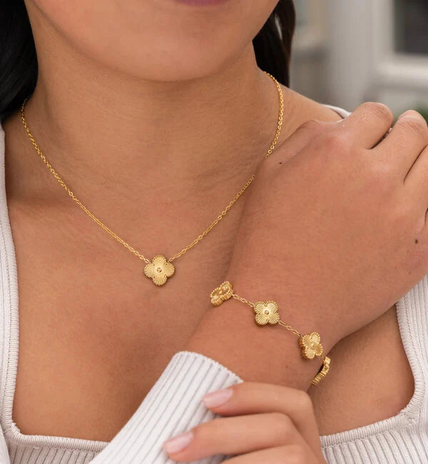 Ensemble de bijoux de luxe pour femmes en forme de trèfle emblématique