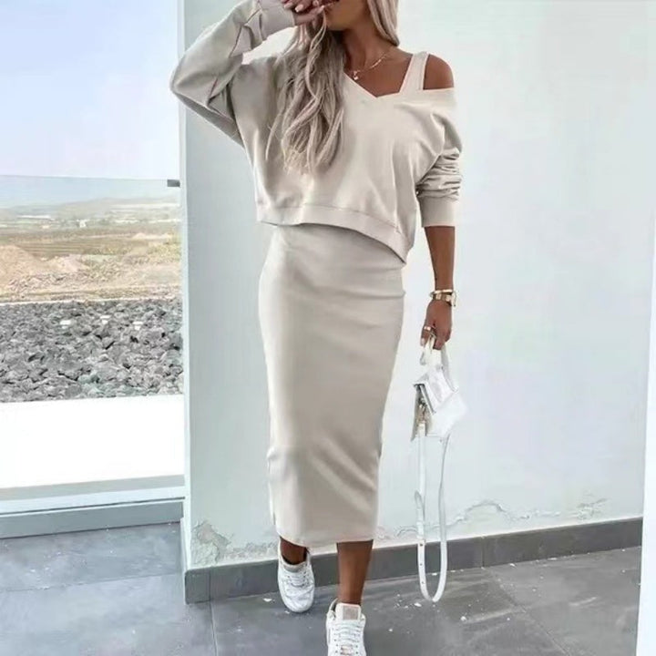 Stylowa damska sukienka midi z oversize’owym swetrem